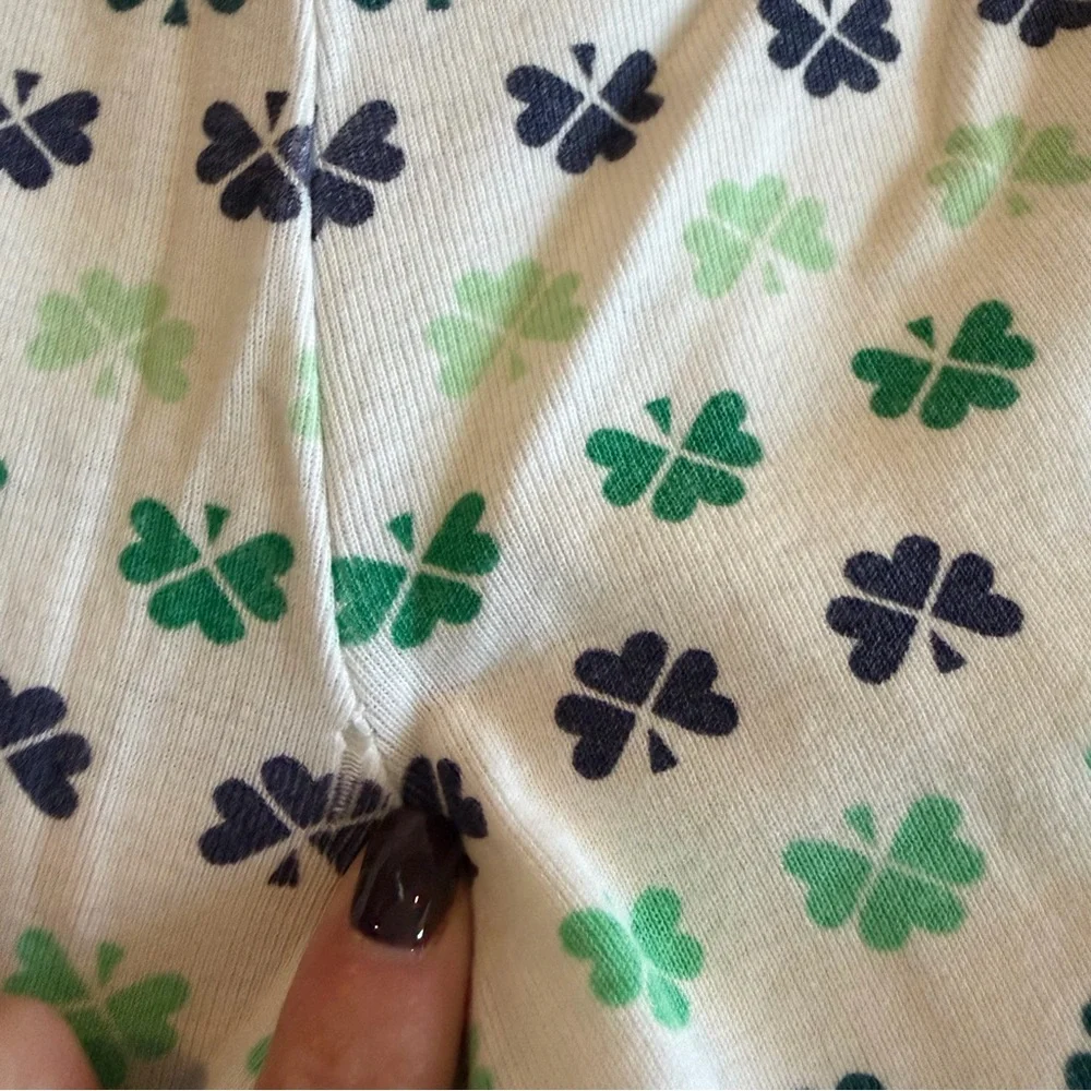 Primary Kids St. Patrick’s Pajama Set  Clover Shamrock Design Size 8-9 Years